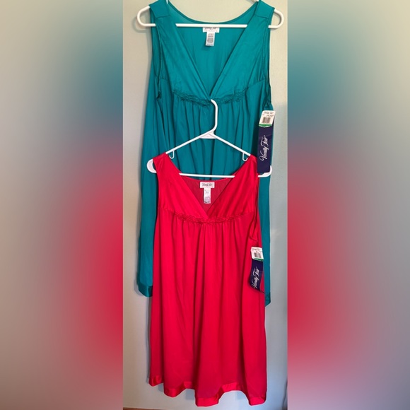 LOT of 2 Vanity Fair Nylon Satin Nightgown VTG  USA Lipstick Red Green NWT Large - Picture 1 of 9